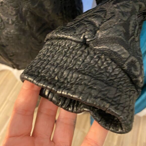 100% leather fur trimmed coat, size L - Picture 12 of 17